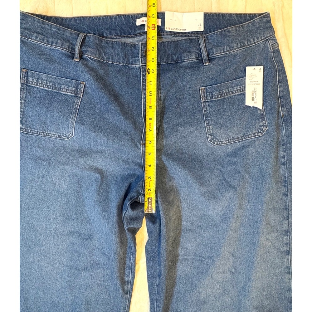 Liz Claiborne Women 22W Blue Denim Wide Leg Cropped Culotte Jeans NWT - Picture 5 of 11
